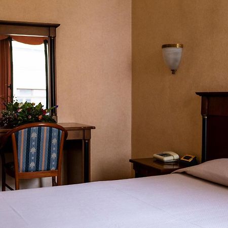 Hotel Astor بياتشينسا المظهر الخارجي الصورة